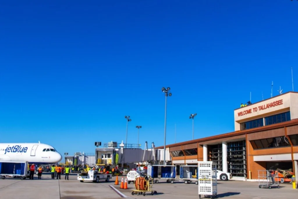 Tallahassee Airport runway terminal